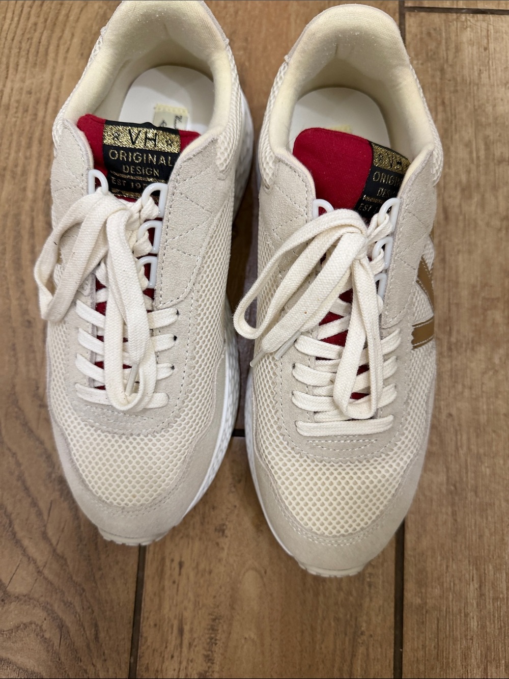 Vintage Havana Cream Sneakers with Red Tongue and Gold Accent
